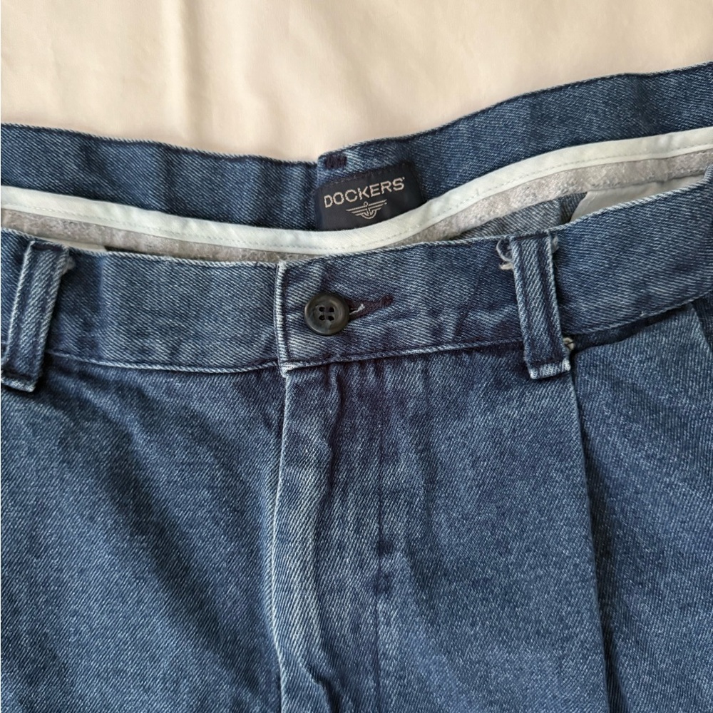 Mens Vintage Dockers Denim Pleated Front Shorts‎ size 38 - Picture 2 of 5